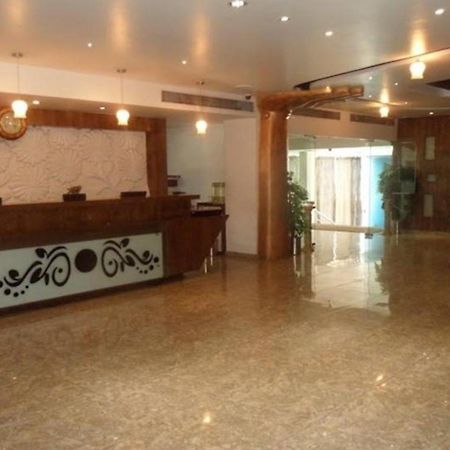 Hotel Maan Residency Satellite Road Ahmedabad Eksteriør billede