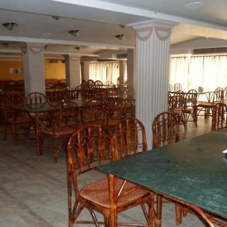 Hotel Maan Residency Satellite Road Ahmedabad Eksteriør billede