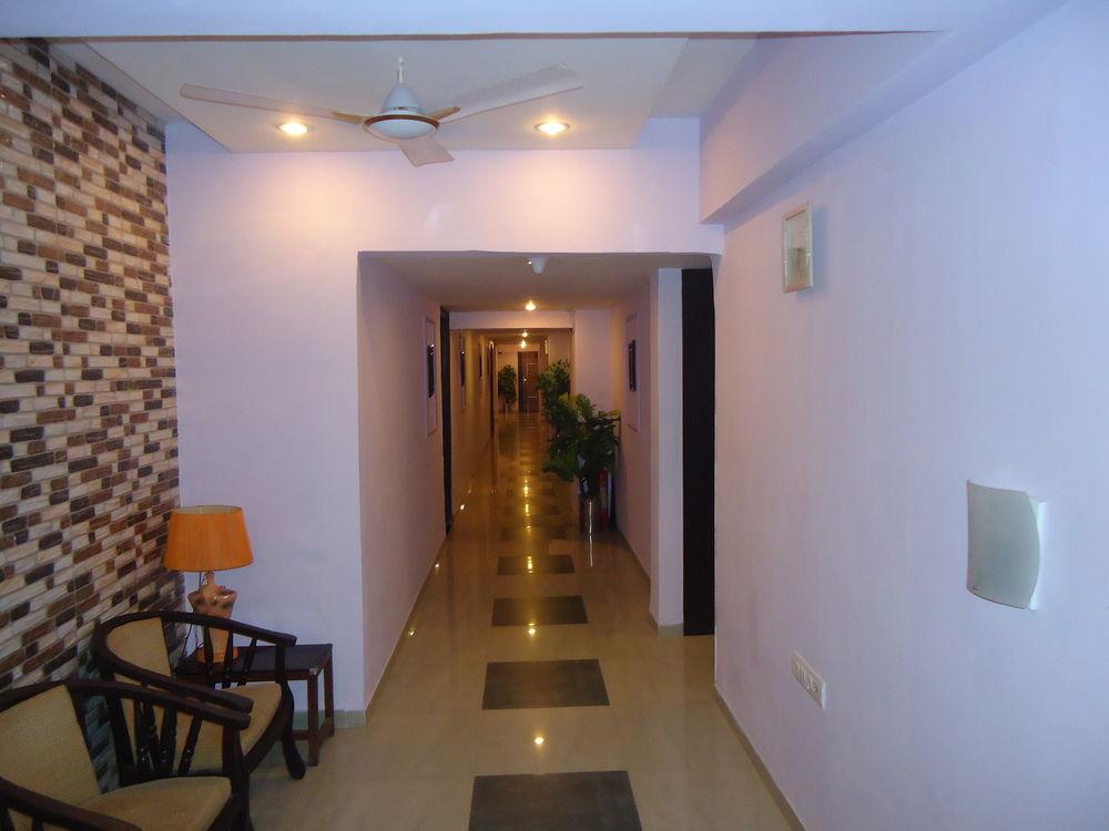 Hotel Maan Residency Satellite Road Ahmedabad Eksteriør billede