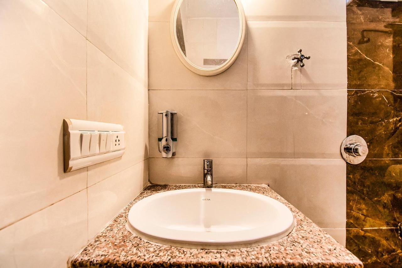Hotel Maan Residency Satellite Road Ahmedabad Eksteriør billede